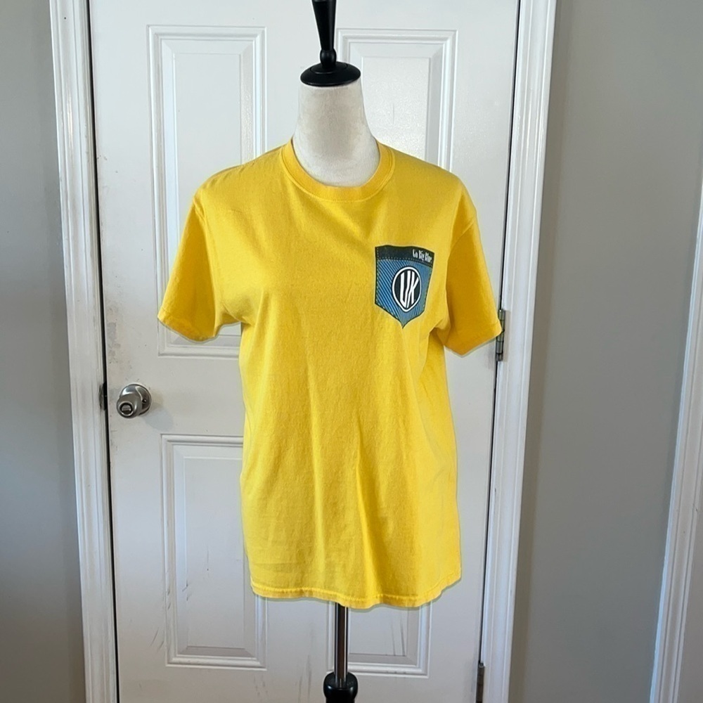 University of Kentucky women’s yellow fight song tshirt Size medium - Picture 2 of 9